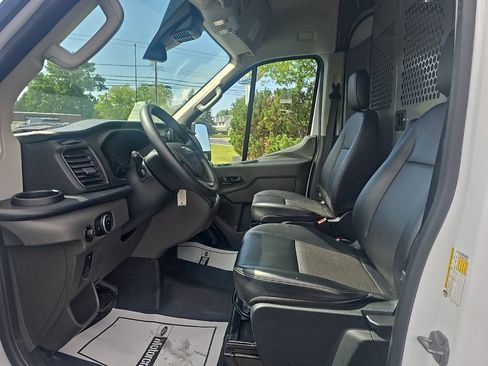 Used 2023 Ford Transit 250 Medium Roof AWD image 14