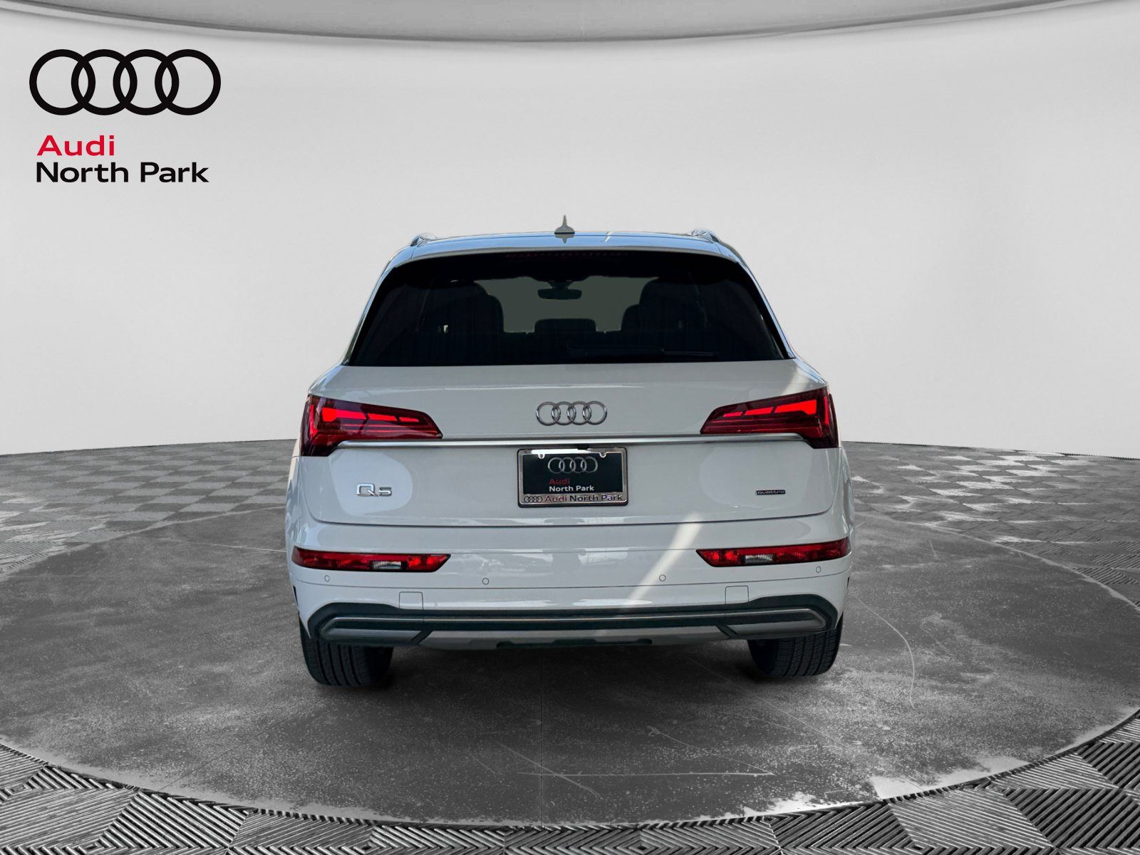 Used 2021 Audi Q5 2.0T Premium Plus w/ Premium Plus Package AWD/4WD image 4