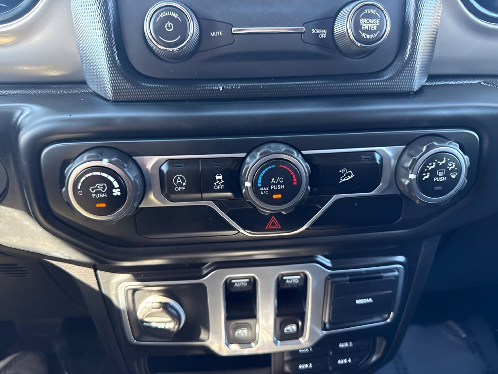 Used 2018 Jeep Wrangler Sport AWD/4WD image 17