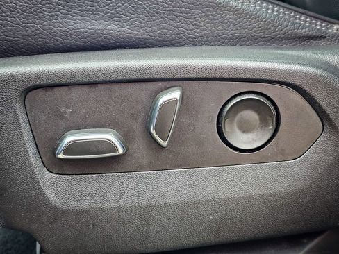 Certified 2022 GMC Yukon Denali image 16