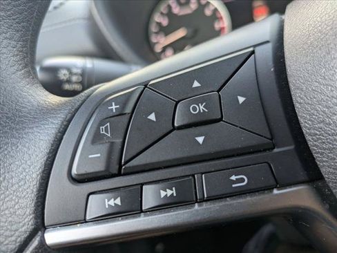 Used 2025 Nissan Sentra SV FWD image 14