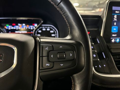 Used 2021 GMC Yukon AT4 w/ Technology Package AWD/4WD image 14