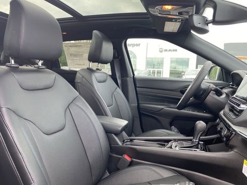 New 2025 Jeep Compass Limited w/ High Altitude Package image 11