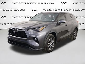 Used 2023 Toyota Highlander XLE FWD 360° Tour