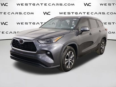 Used 2023 Toyota Highlander XLE