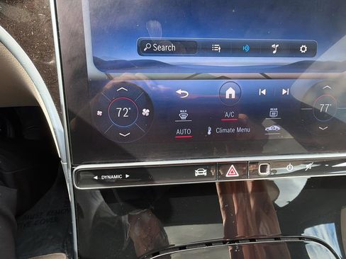 Certified 2022 Mercedes-Benz C 300 4MATIC Sedan image 17