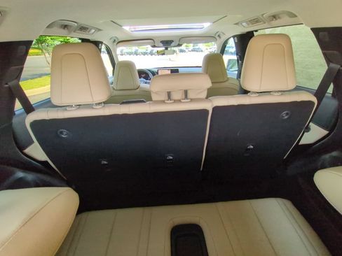 Used 2023 INFINITI QX60 Luxe w/ Cargo Package FWD image 34