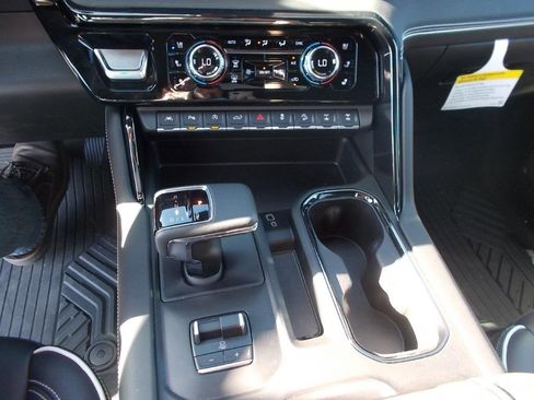 Used 2024 GMC Sierra 1500 AT4X w/ AT4X AEV Edition image 24