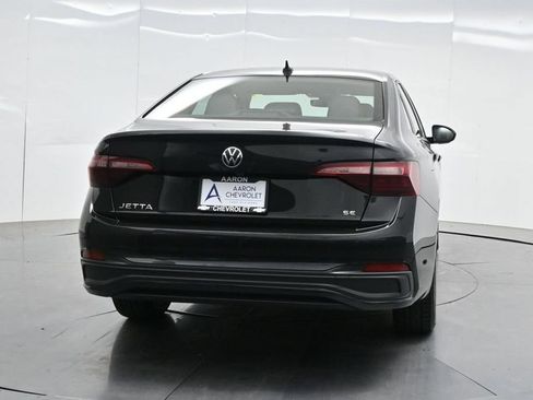 Used 2024 Volkswagen Jetta SE FWD image 43