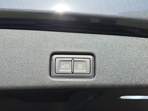 Certified 2025 Audi SQ5 Premium Plus AWD/4WD image 13