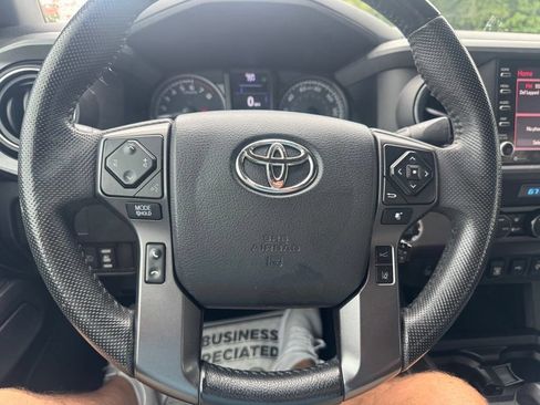 Used 2021 Toyota Tacoma TRD Off-Road w/ Technology Package RWD image 21