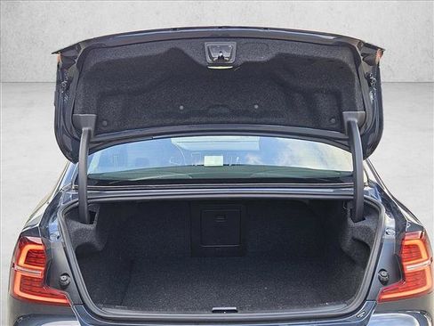 Used 2024 Volvo S60 B5 Core FWD image 20