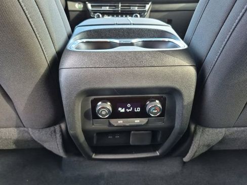 Used 2026 Chevrolet Traverse LT w/ Enhanced Driving Package AWD/4WD image 28