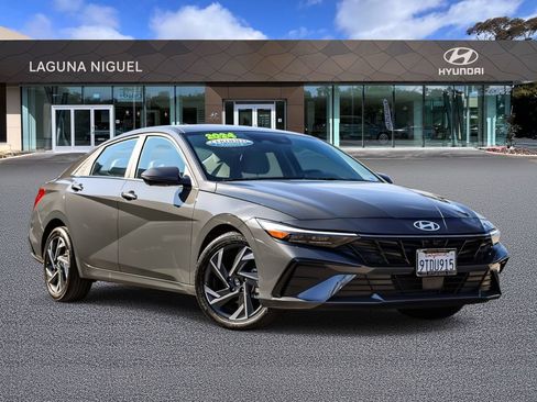 Certified 2024 Hyundai Elantra Limited FWD image 1