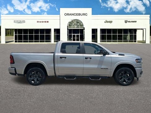 Used 2025 RAM 1500 Big Horn AWD/4WD image 8