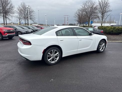 Used 2022 Dodge Charger SXT image 9