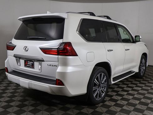 Used 2016 Lexus LX 570 4WD image 15