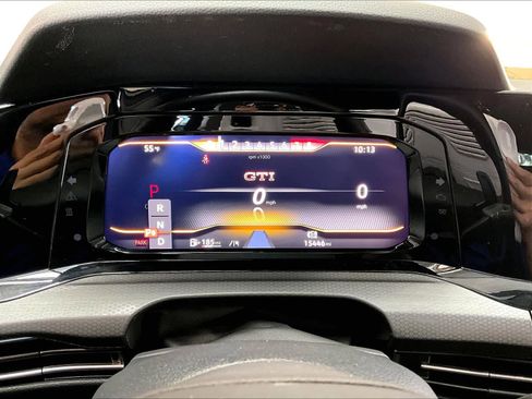 Used 2023 Volkswagen GTI Autobahn image 23