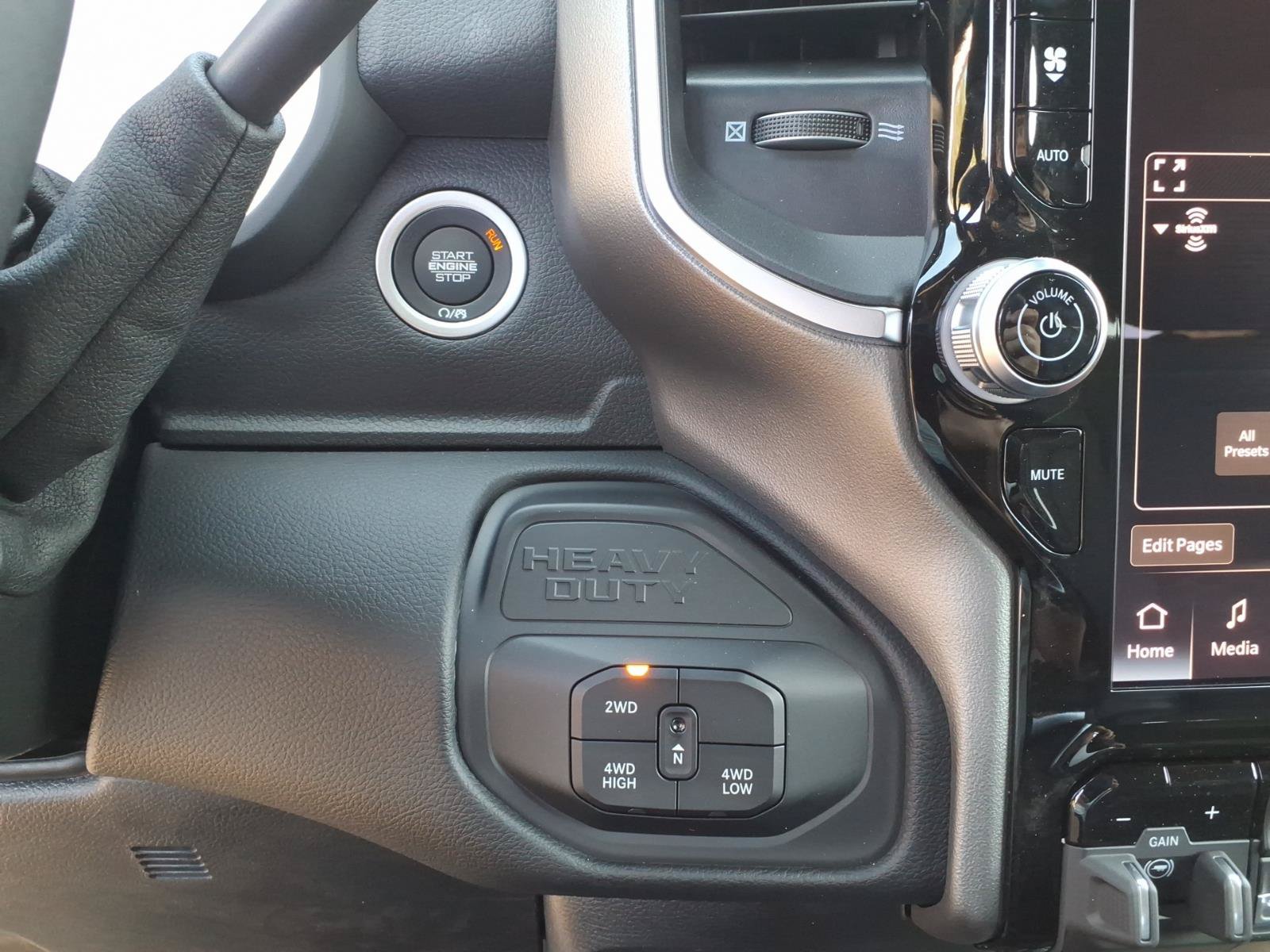 New 2027 RAM 3500 Big Horn AWD/4WD image 22