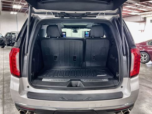 Used 2023 GMC Yukon Denali w/ Denali Reserve Package AWD/4WD image 26