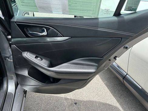 Used 2019 Nissan Maxima 3.5 SV w/ Floor Mat Group FWD image 45