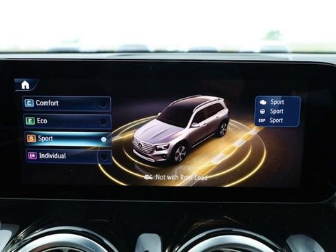 Used 2024 Mercedes-Benz GLB 250 image 33