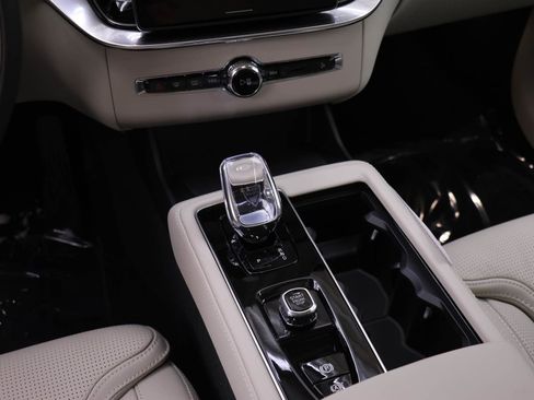 New 2026 Volvo XC90 B6 Ultra w/ Protection Package Premier AWD/4WD image 14