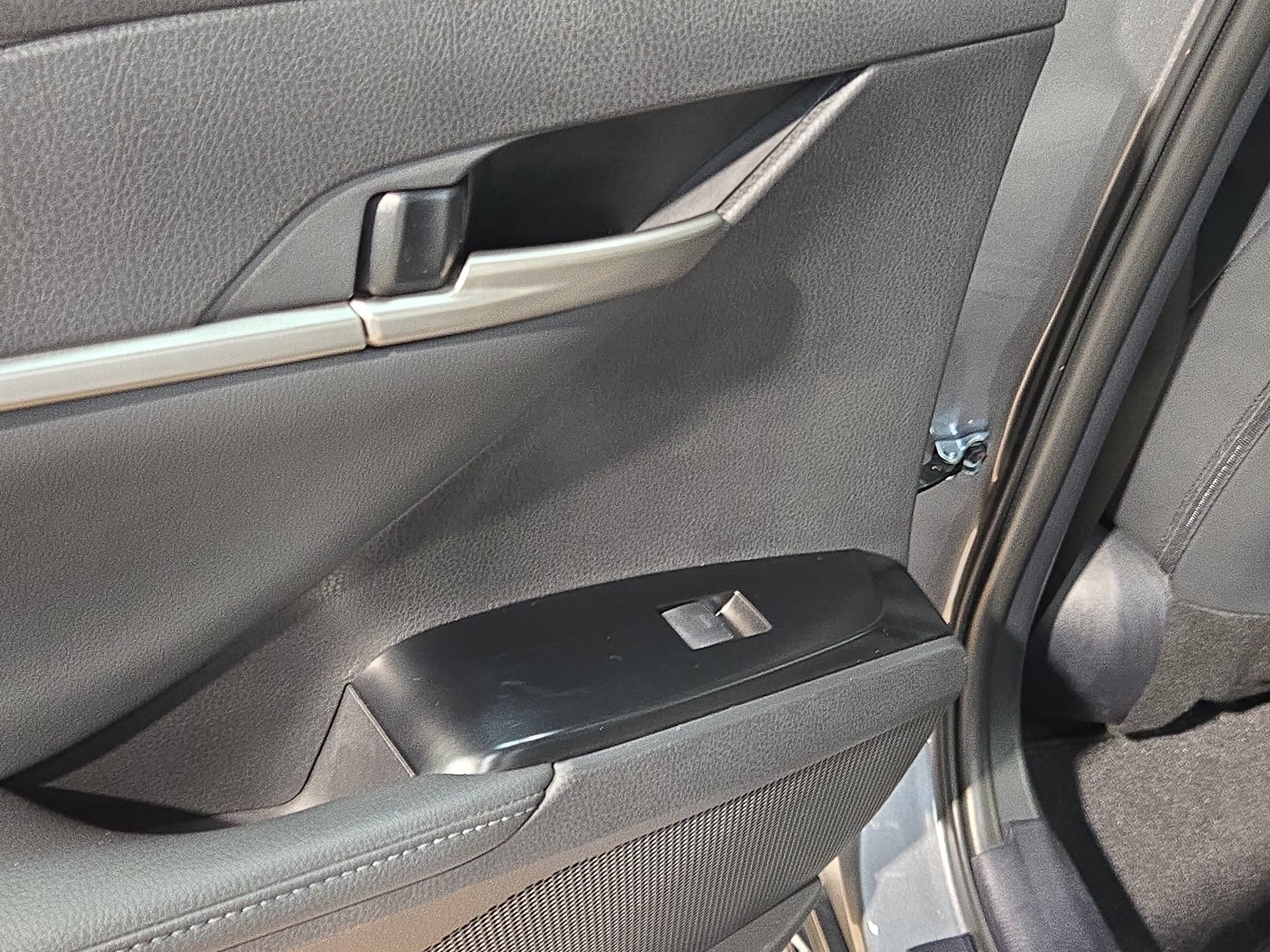 Used 2025 Toyota Camry XSE FWD image 35