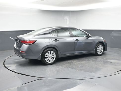 Used 2024 Nissan Sentra S image 5