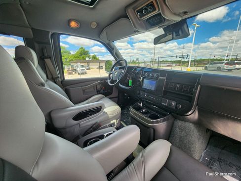 Used 2020 Chevrolet Express 2500 w/ Enhanced Convenience Package RWD image 50