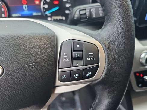 Used 2022 Ford Explorer XLT w/ Equipment Group 202A image 21