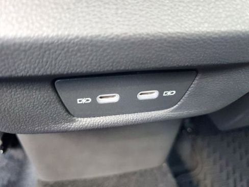 New 2026 Volkswagen Tiguan S image 10