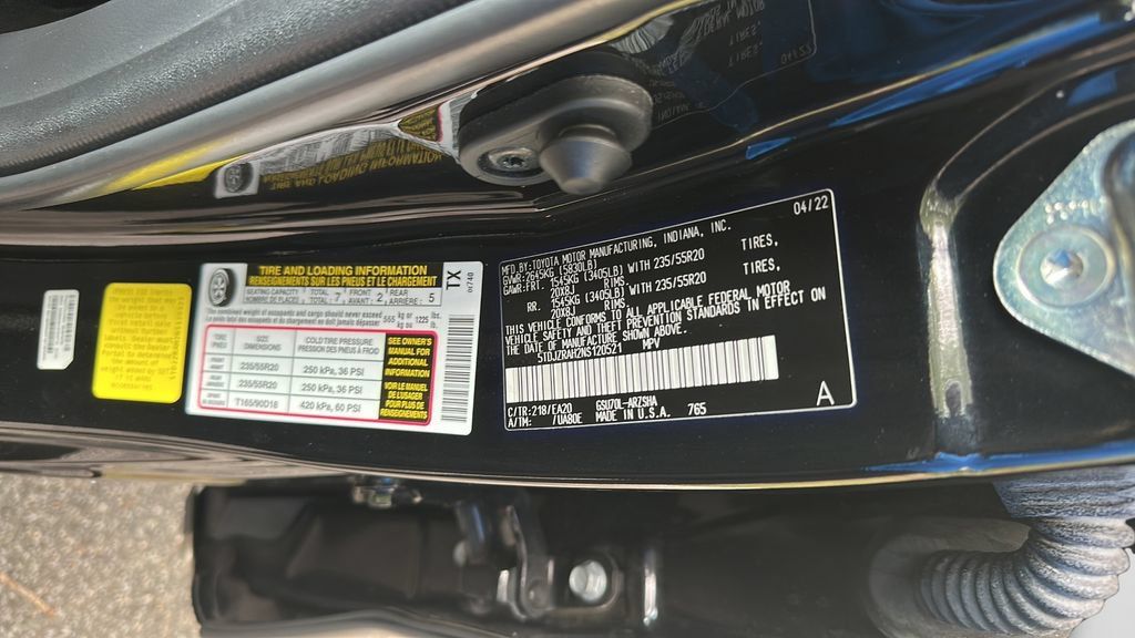 Used 2022 Toyota Highlander XSE FWD image 35