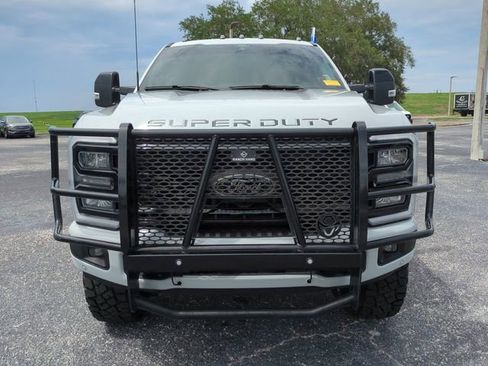Certified 2025 Ford F250 Lariat w/ Lariat Ultimate Package AWD/4WD image 3
