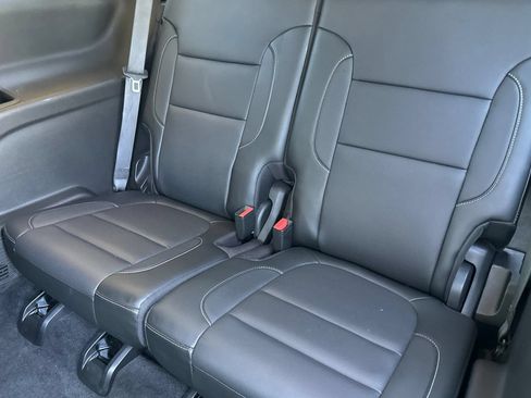 Certified 2020 GMC Acadia SLT AWD/4WD image 16