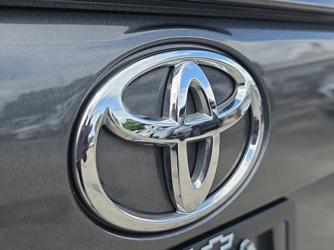 Used 2024 Toyota RAV4 XLE FWD image 9