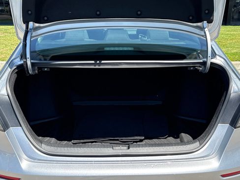 Used 2025 Honda Accord SE image 16