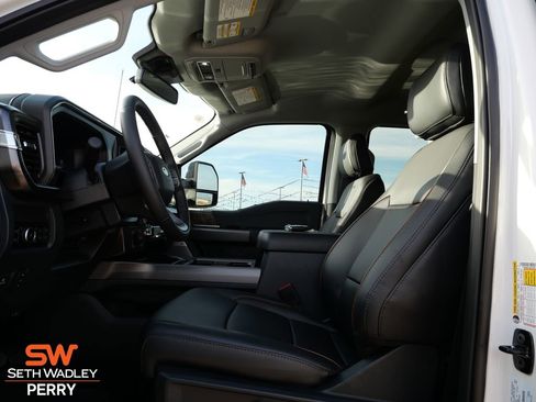 New 2026 Ford F350 Lariat w/ Black Appearance Package image 17