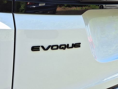 Used 2026 Land Rover Range Rover Evoque S AWD/4WD image 30
