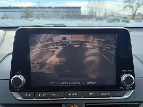 Used 2020 Nissan Altima 2.5 SL FWD image 17