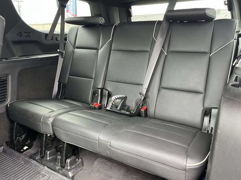 Used 2024 Cadillac Escalade ESV Premium Luxury AWD/4WD image 16