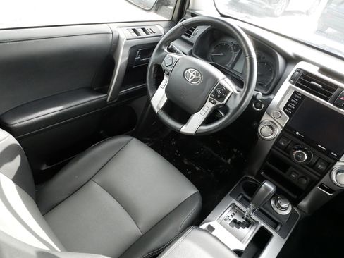 Certified 2024 Toyota 4Runner SR5 Premium image 9