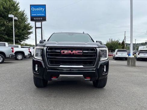 Used 2024 GMC Yukon AT4 AWD/4WD image 8