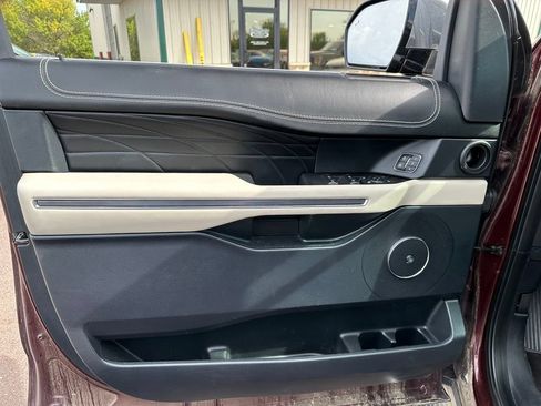 Used 2020 Ford Expedition Platinum AWD/4WD image 12