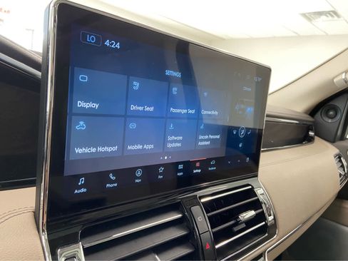 Used 2024 Lincoln Navigator L Reserve image 47