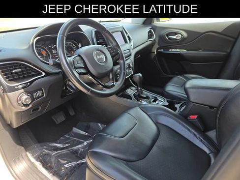 Used 2019 Jeep Cherokee Latitude Plus FWD image 24
