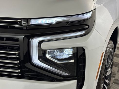 Certified 2026 Chevrolet Suburban High Country AWD/4WD image 19