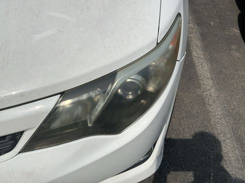 Used 2013 Toyota Camry SE FWD image 10