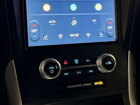 Used 2022 Ford Edge ST-Line image 18