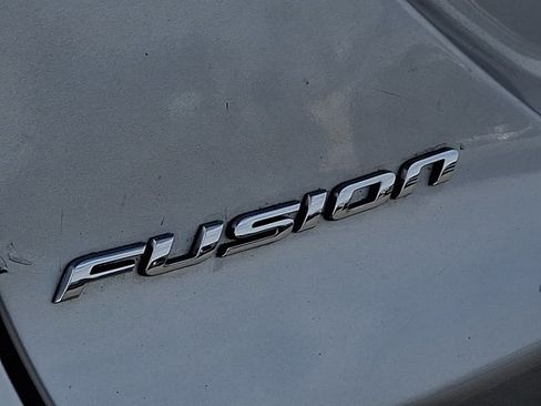 Used 2017 Ford Fusion Titanium image 30